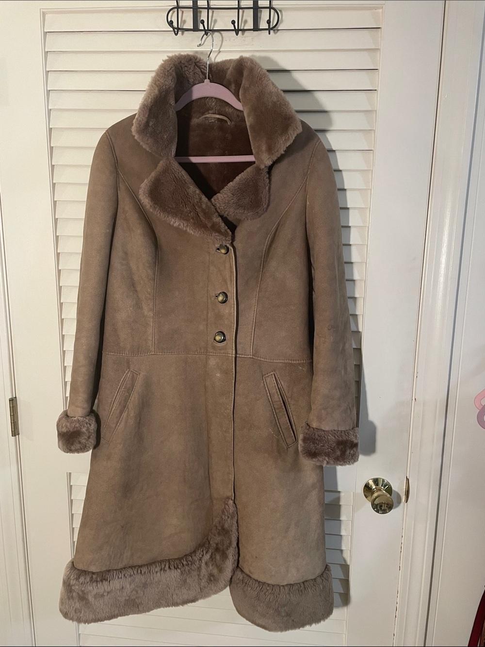 Genuine Shearling Vintage Taupe European 3 Nice Button Coat